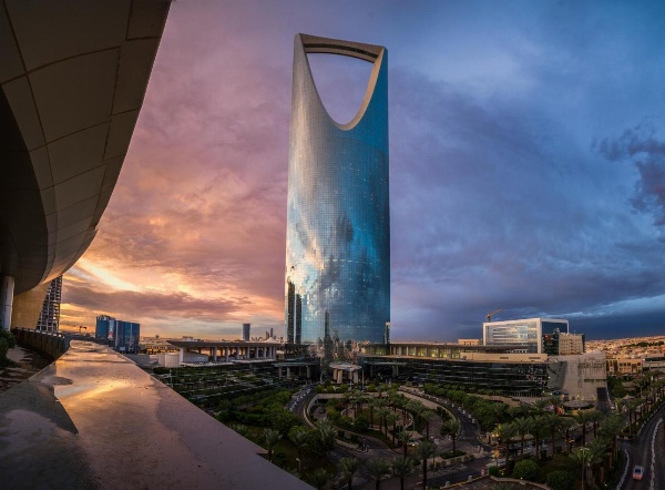 Four Seasons Hotel Riyadh at Kingdom Centre image 1